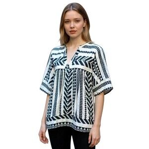 Old Navy Top Womans XXL White & Black Split Neck Textured Southwest Boho